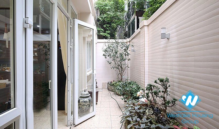 Fully furnished villa for rent with five bedrooms, very open living space